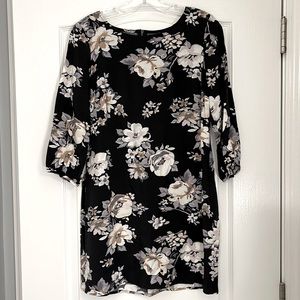 Old Navy Long Floral Blouse Size S